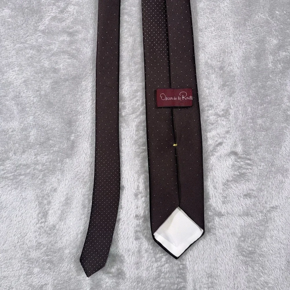Vintage Oscar,‎ Oscar De La Renta Brown Men's Tie Classic Preppy